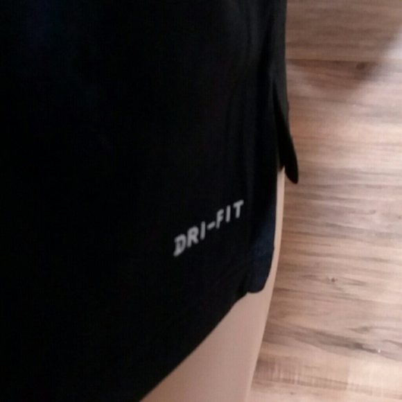 NWT Nike Running Dri Fit Black Mesh Tee Shirt - Picture 3 of 6